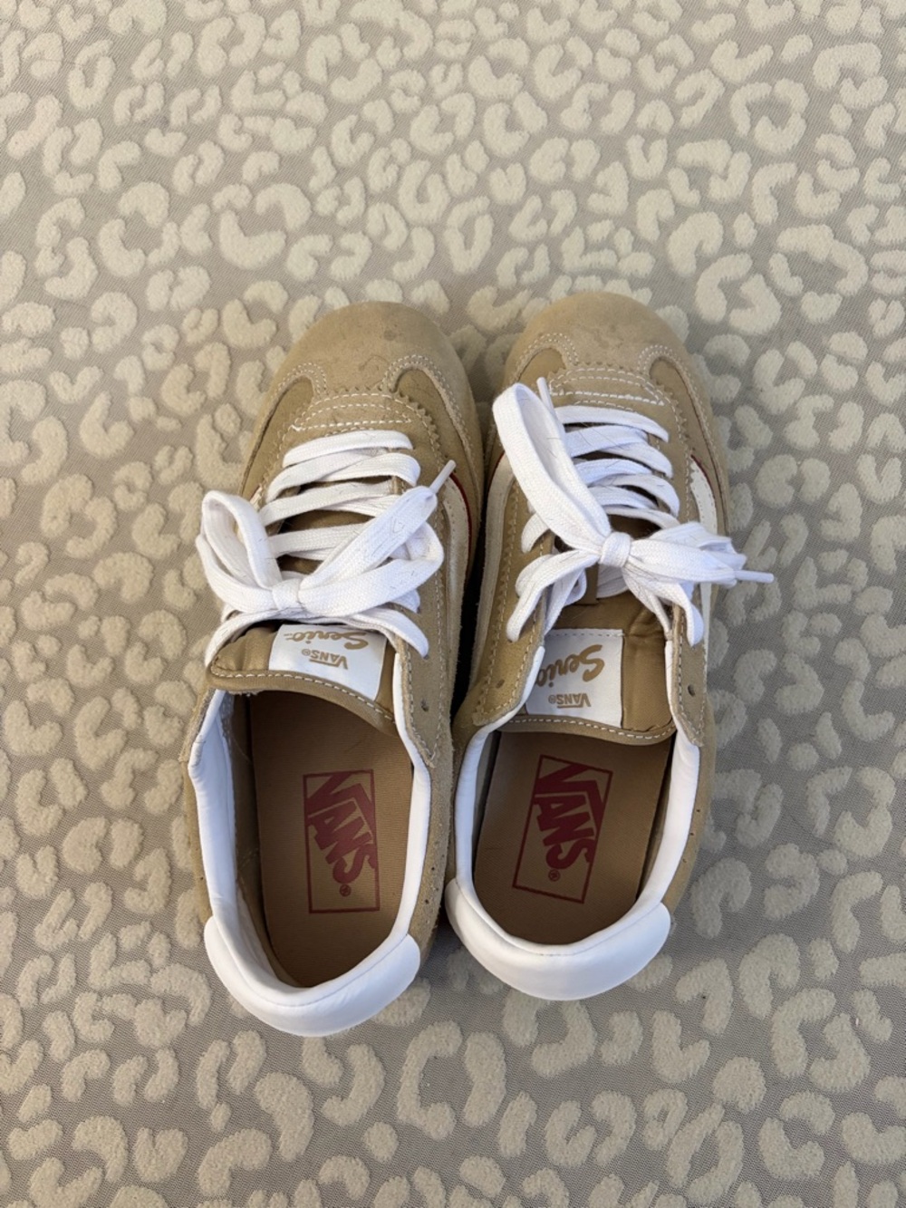 Vans Serio Beige Suede Sneakers with White Laces and Red Accent - Picture 4 of 5